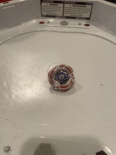 Customer photo review of Takara Tomy Meteo L Drago Beyblade BB-88 LW105LF Metal Masters - With String Launcher