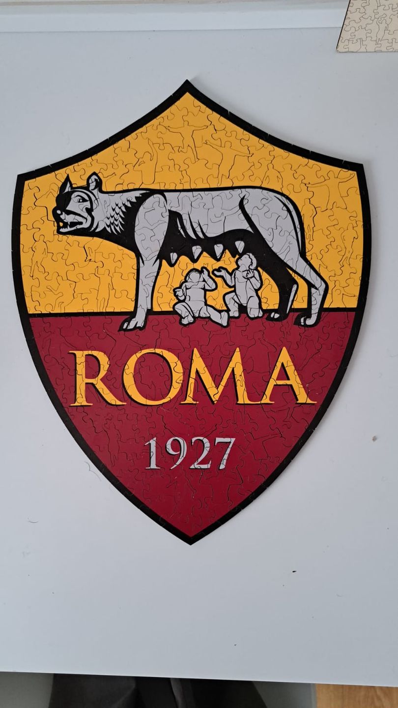 Customer photo review of Logo Roma® - Puzzle di Legno Ufficiale