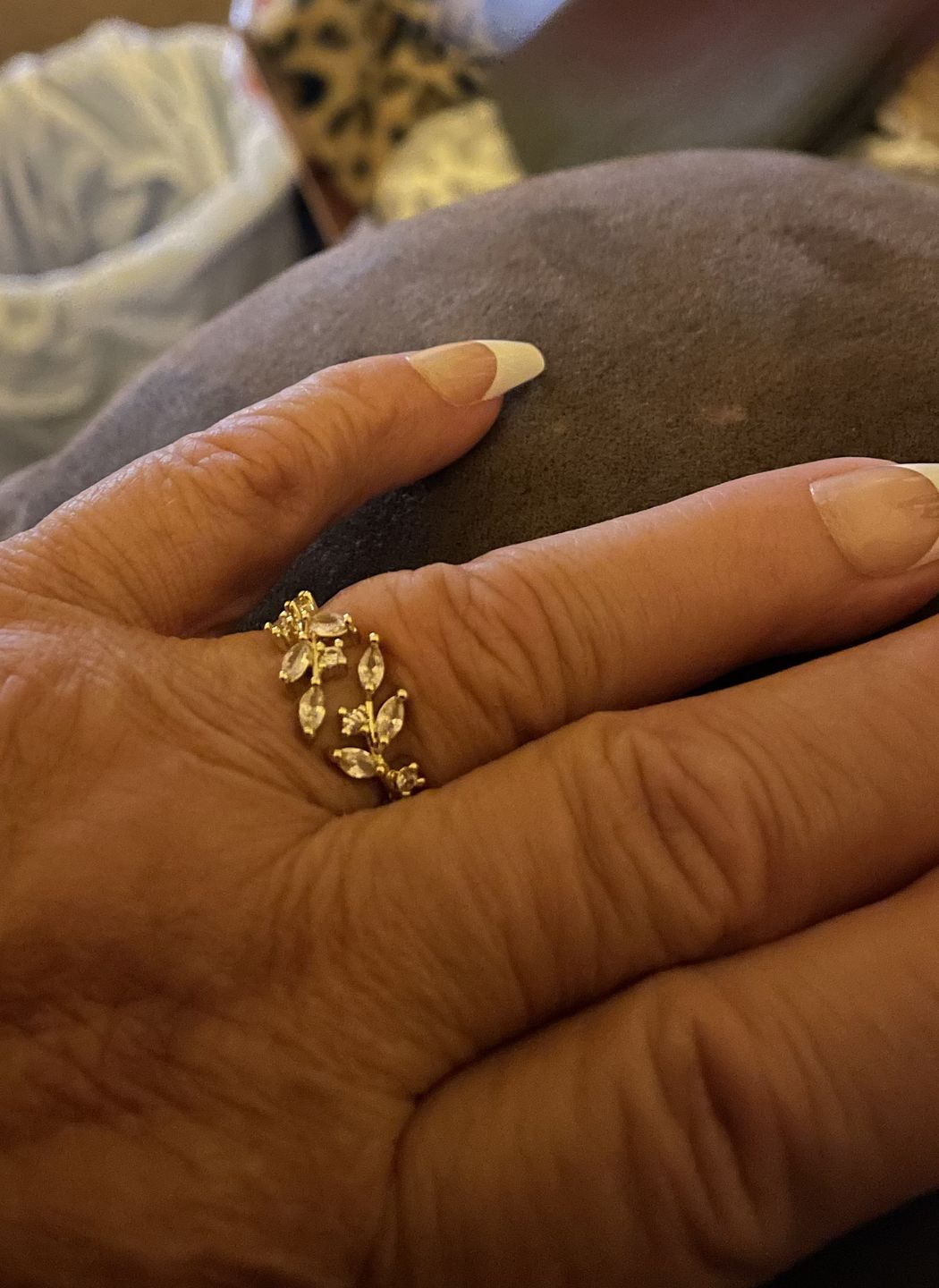 Customer photo review of 18K Crystal Vine Ring