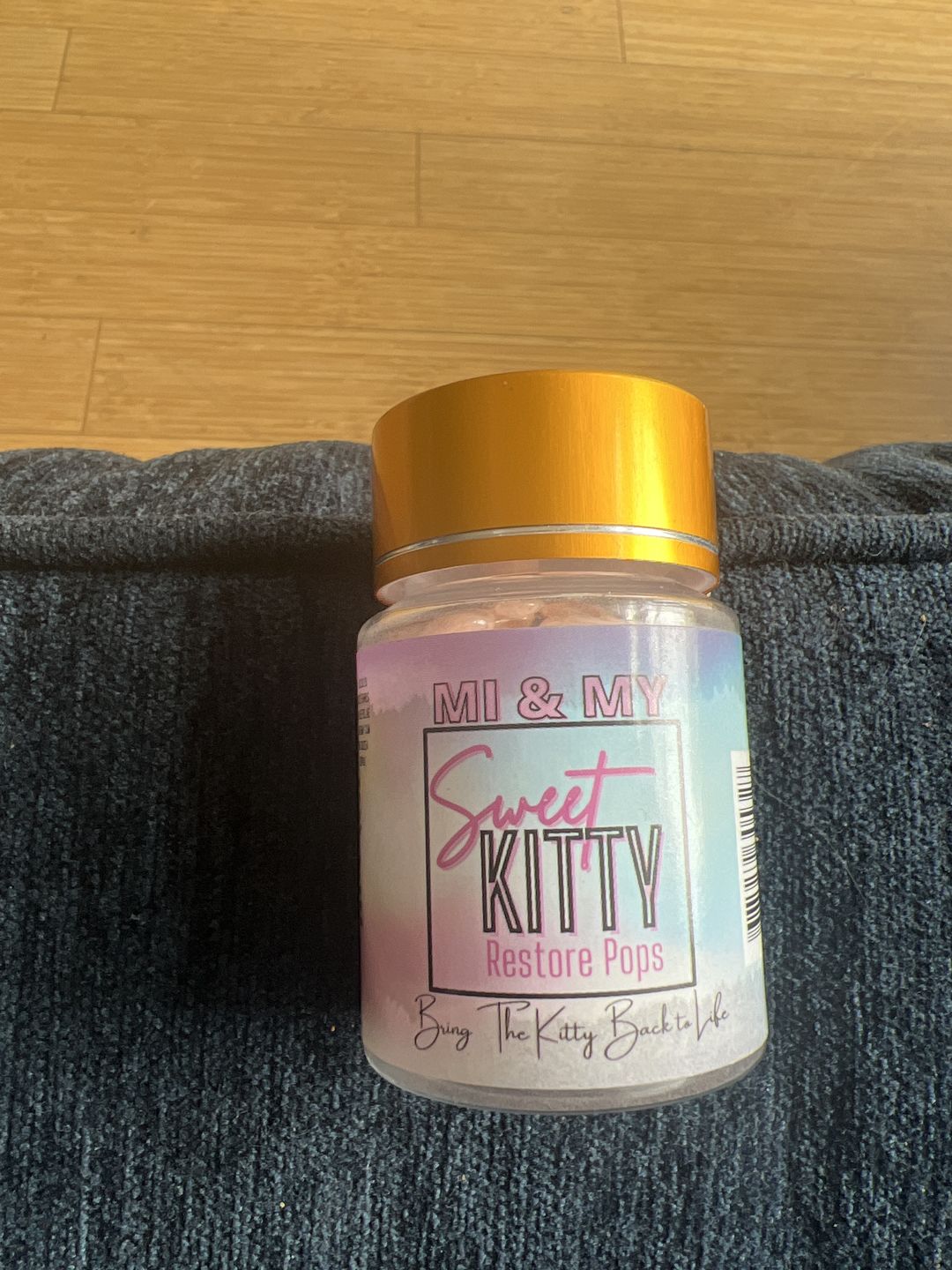 Customer photo review of Sweet Kitty Restore Pops