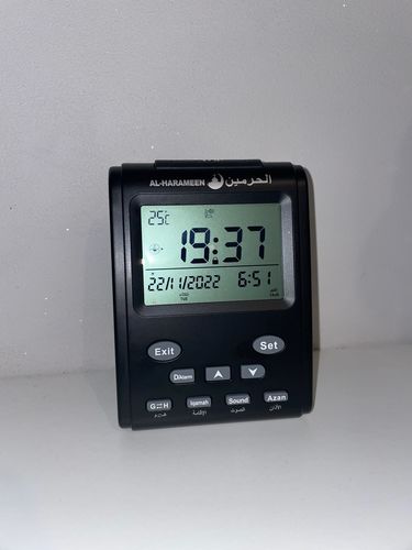 Customer photo review of Azan Clock for Muslim with Prayer Alarm Qiblah and Hijri Calendar Islamic Al Harmeen Fajr Table Time