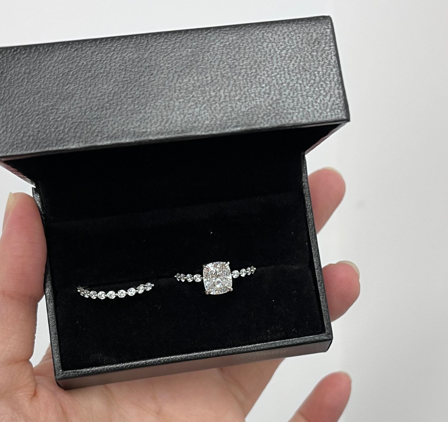 Customer photo review of S925 Exquisite 2.0 Carat Cushion Cut Women's Wedding Ring Set In Sterling Silver