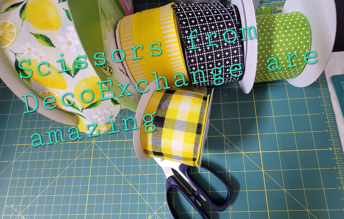 Customer photo review of 7.25"L Scissors Blue Handle MT1043