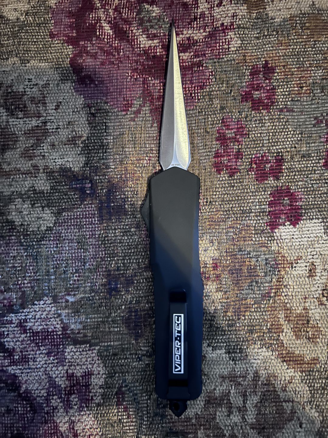 Customer photo review of Black Ghost D/A OTF - Hornet Blade