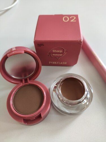 Customer photo review of PINKFLASH DUO EFFECT EYEBROW KIT