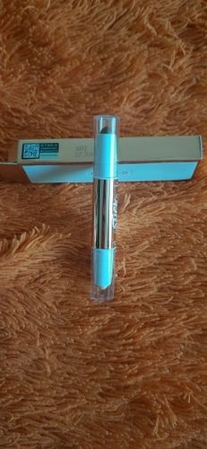 Customer photo review of O.TWO.O Glow Lift Contour Stick