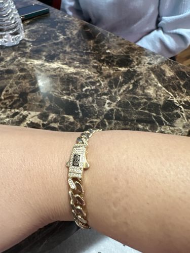 Customer photo review of *NEW* PA 14K Ankle Bracelet Hollow Lock N Style (6.8MM) JTJ™-