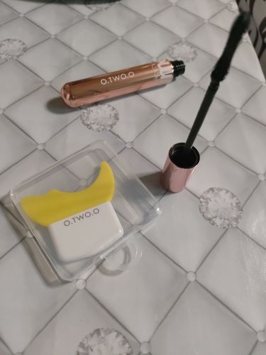 Customer photo review of O.TWO.O Volume & Curling Mascara