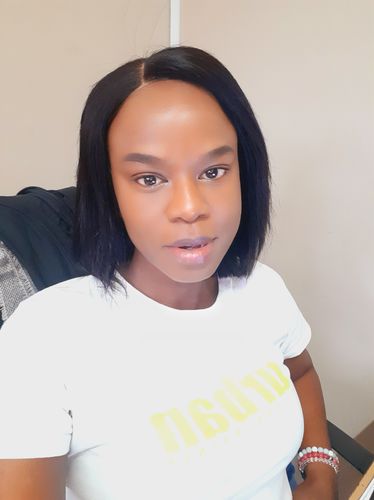 Customer photo review of OLIVIA - Brazilian 4x4 Lace Wig