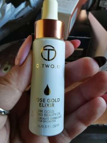 Customer photo review of O.TWO.O 24K Rose Gold Elixir Serum