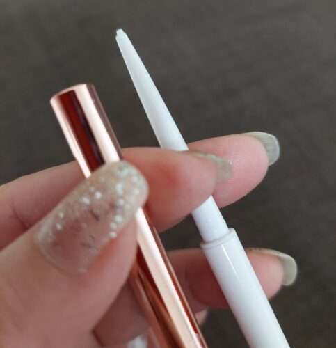 Customer photo review of O.TWO.O Under Eye Pencil