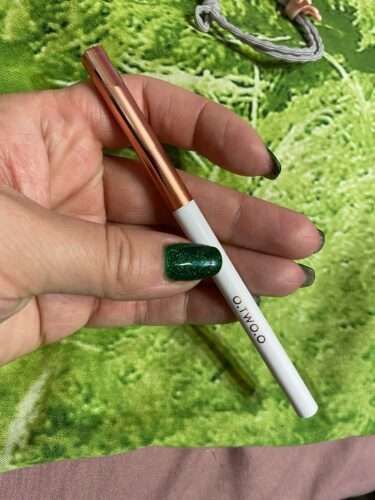 Customer photo review of O.TWO.O Under Eye Pencil