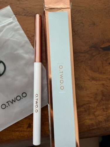 Customer photo review of O.TWO.O Under Eye Pencil