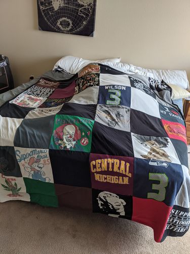 T-shirt quilt from central michigan university by Lindsay from CO