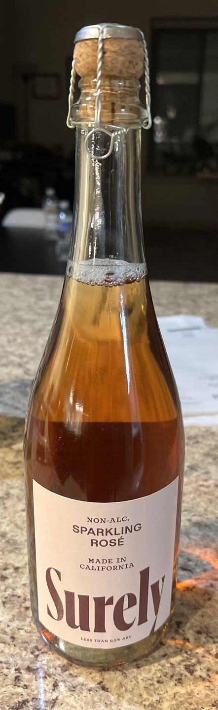 Customer photo review of Non-Alcoholic Sparkling Rosé