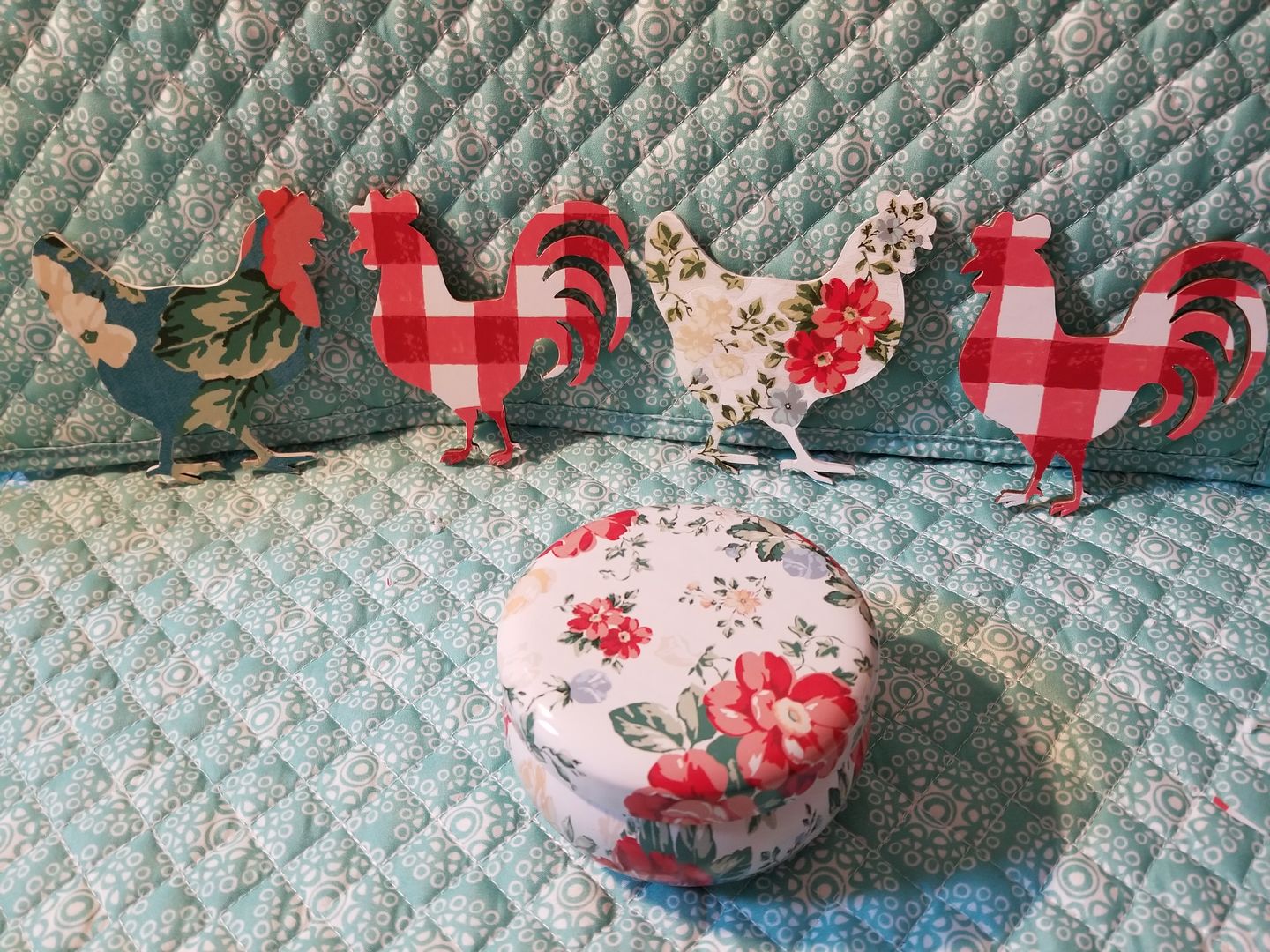 Customer photo review of Unfinished Wood Rooster Chicken Shape - Farm Animal - Craft - up to 24" DIY