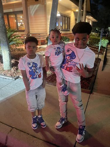 Customer photo review of Messy Room 4s DopeSkill T-Shirt Broken Heart Graphic