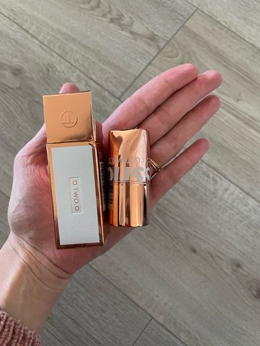 Customer photo review of O.TWO.O Blush Stick