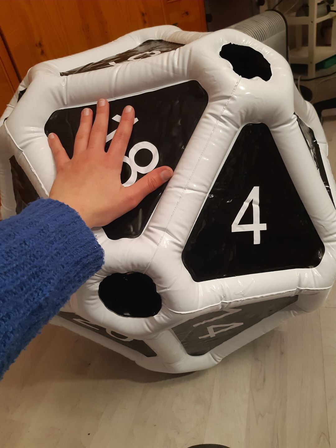 Customer photo review of XXXL D20 Würfel, 60 cm Durchmesser