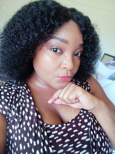 Customer photo review of BONTLE - Kinky Curl Brazilian 4x4 Lace Wig