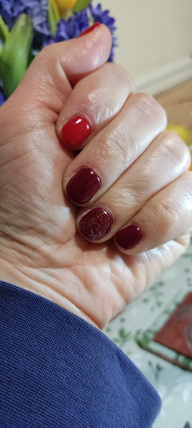 Customer photo review of Semilac 404 Black Beans Muffin UV Gel Polish 7ml