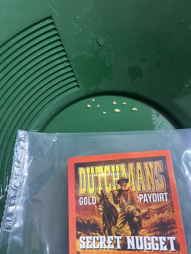 Customer photo review of Dutchman's 'SECRET NUGGET' Gold Paydirt - Gold Prospecting Concentrate