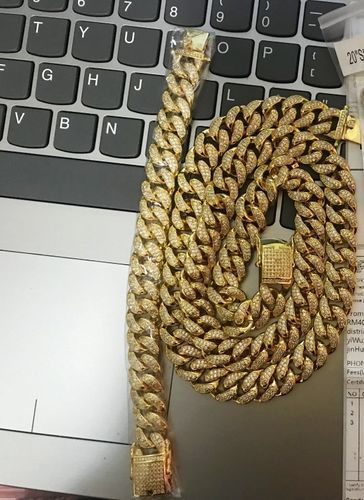 Customer photo review of 18K Gold Diamond Miami Cuban Link Bracelet