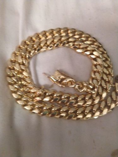 Customer photo review of 18k Gold Thick Cuban Link Chain (8mm-18mm)
