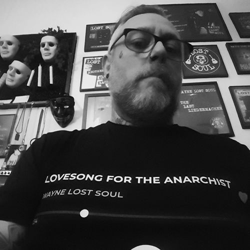 Customer photo review of Your Favorite Song T-Shirt Music Player