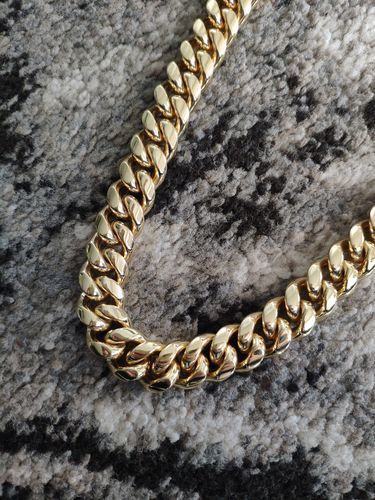 Customer photo review of 18k Gold Thick Cuban Link Chain (8mm-18mm)