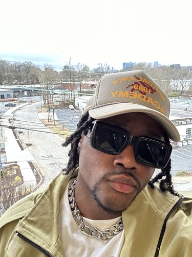 Customer photo review of GUSTAVO (BLACK)