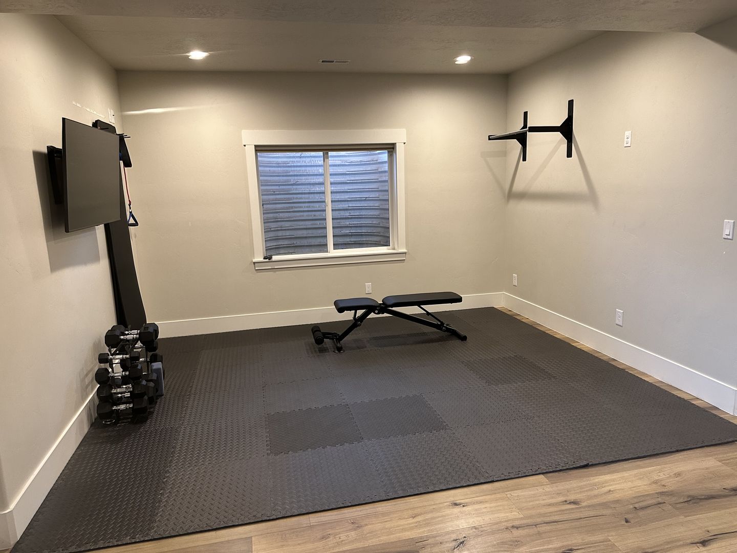Customer photo review of RitFit AWB-800 Adjustable Foldable Weight Bench 2.0