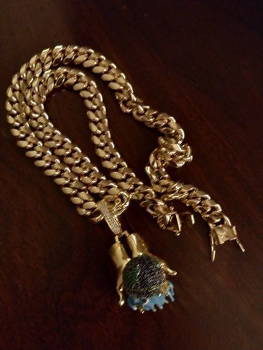Customer photo review of 18k Gold Thick Cuban Link Chain (8mm-18mm)