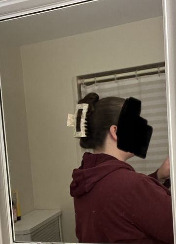 Customer photo review of TR x Bethany 4 Claw Clip Bundle (Value of $86)