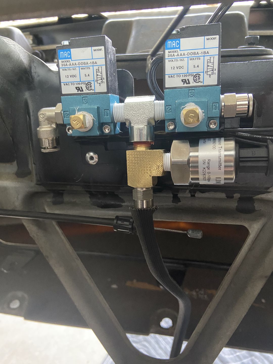 Customer photo review of MAC Valve (Holley CO2 Boost Control Solenoid) Straight Solenoid Mounting Bracket 21-10006