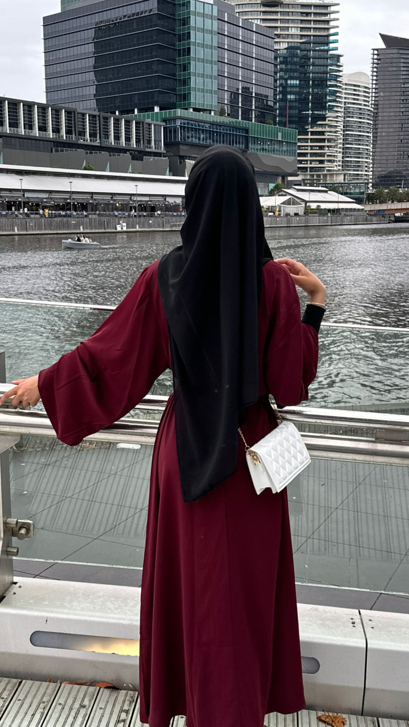 Customer photo review of Everyday Khatijah Abaya - Maroon