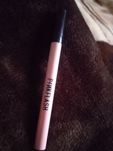 Customer photo review of PINKFLASH LOCK EYELINER