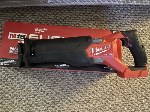 Customer photo review of Milwaukee 2821-20 M18 FUEL™ SAWZALL® Recip Saw (Tool Only)