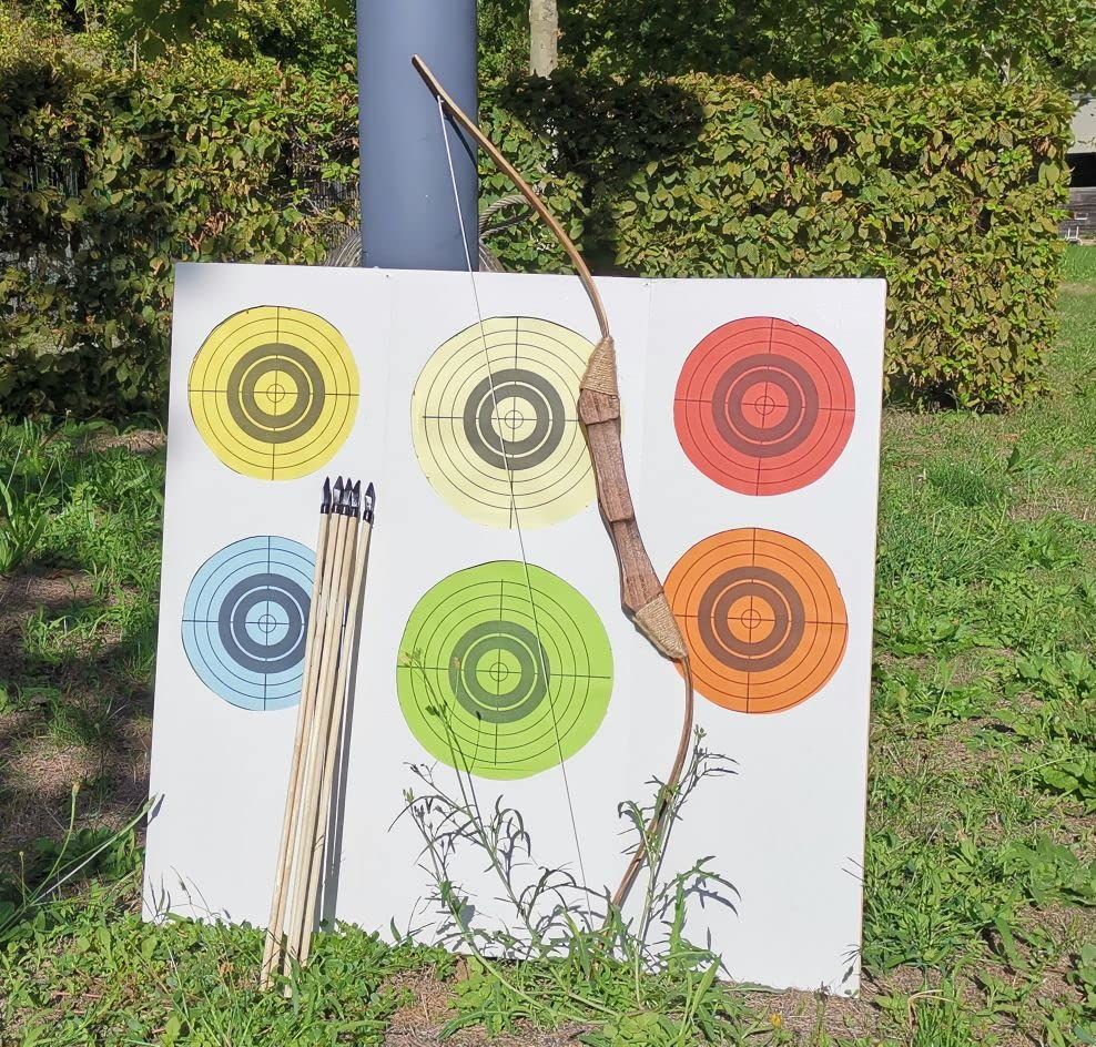 Customer photo review of Holzbogen Set mit 10 Pfeilen, Köcher, 3 Zielscheiben und Aufbewahrungstasche