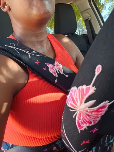 Customer photo review of Autogear Steering Wheel Cover & S/Belt Comforter Set Pink Butterfly - 3 Pieces