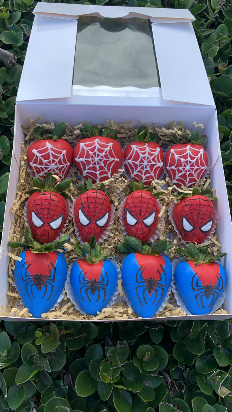 Customer photo review of Spiderman Mask Mold