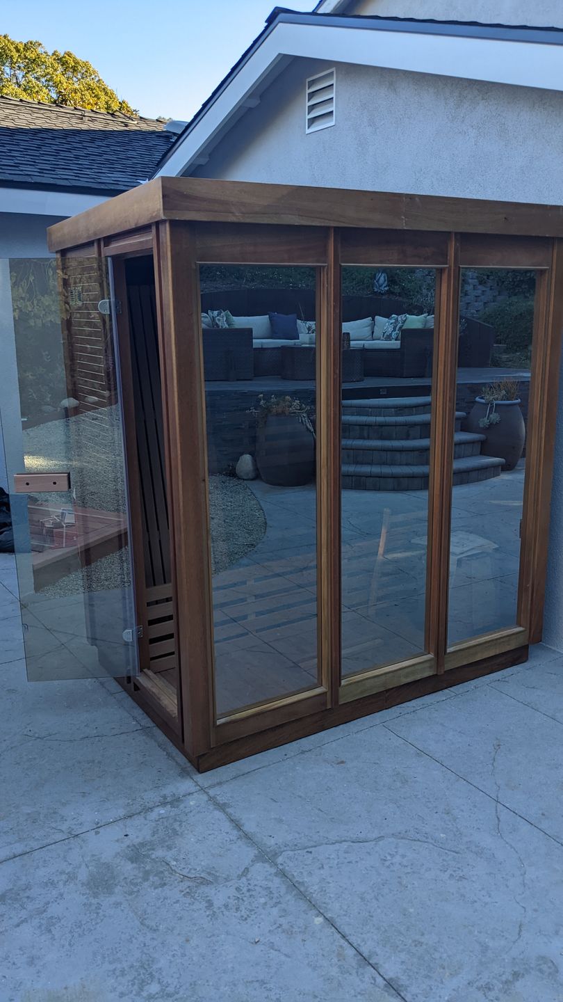 Customer photo review of SAUNASNET Modern Outdoor Box Sauna