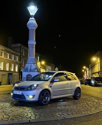 Customer photo review of Ford Fiesta MK6 ST / S Fog Light Armour