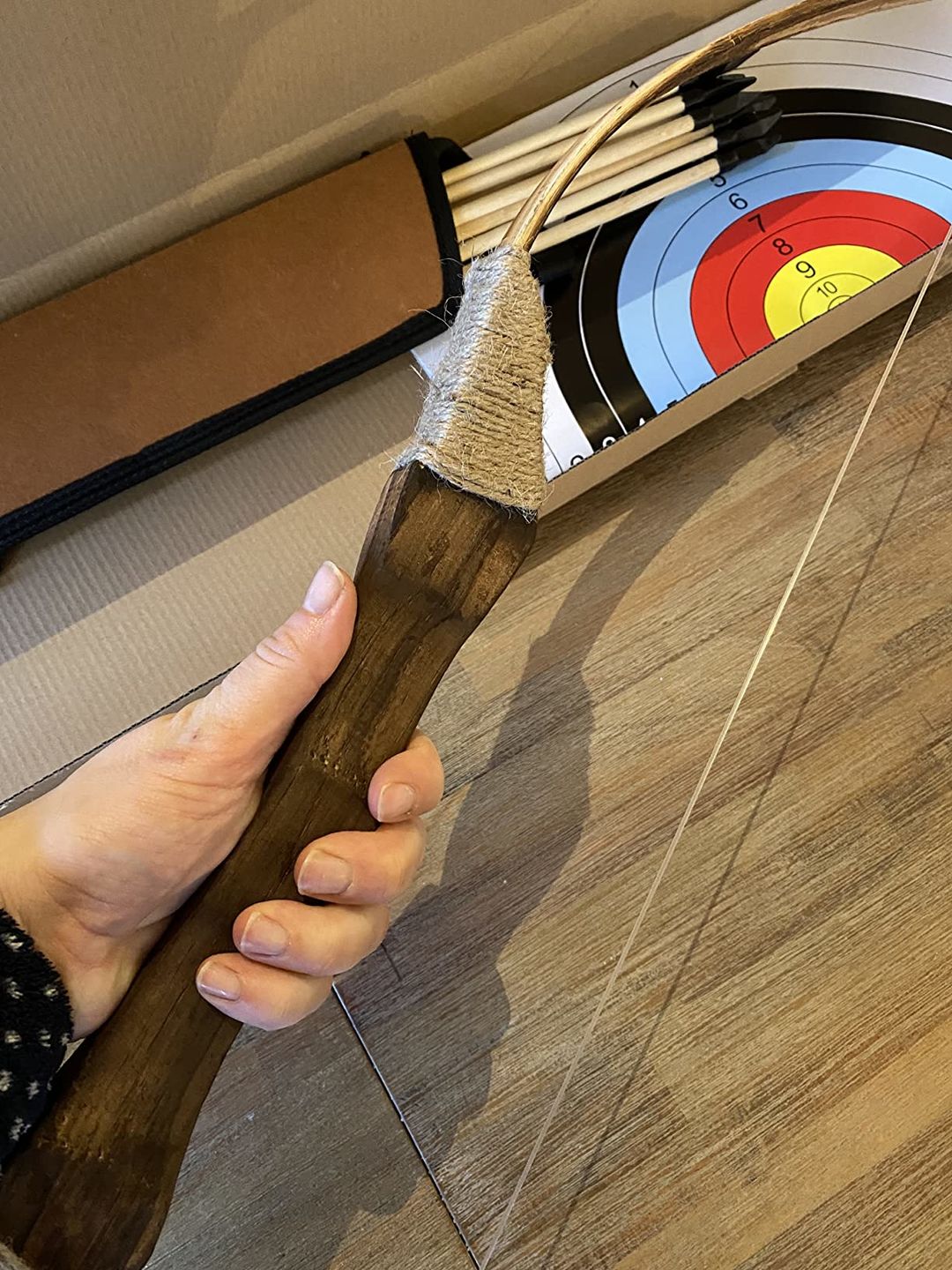 Customer photo review of Holzbogen Set mit 10 Pfeilen, Köcher, 3 Zielscheiben und Aufbewahrungstasche