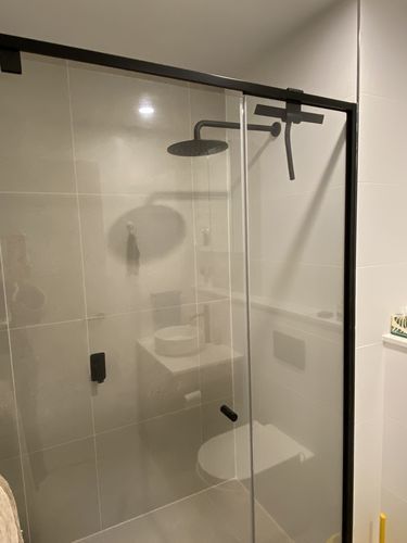 Customer photo review of GLASSGUARD™ Black Silicone Squeegee