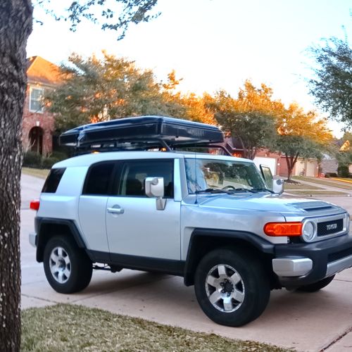 Customer photo review of Adventurer -ABS Fold Out Roof Top Tent