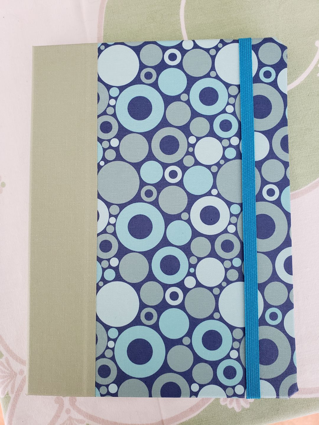 Customer photo review of Custom Case iPad Air 10.9 (2022/5th Gen)