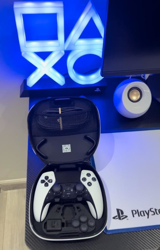 Customer photo review of PlayStation 5 (PS5) DualSense Edge Wireless Controller