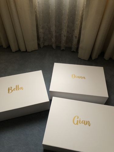 Customer photo review of Premium Magnetic Gift Box White - Extra Large