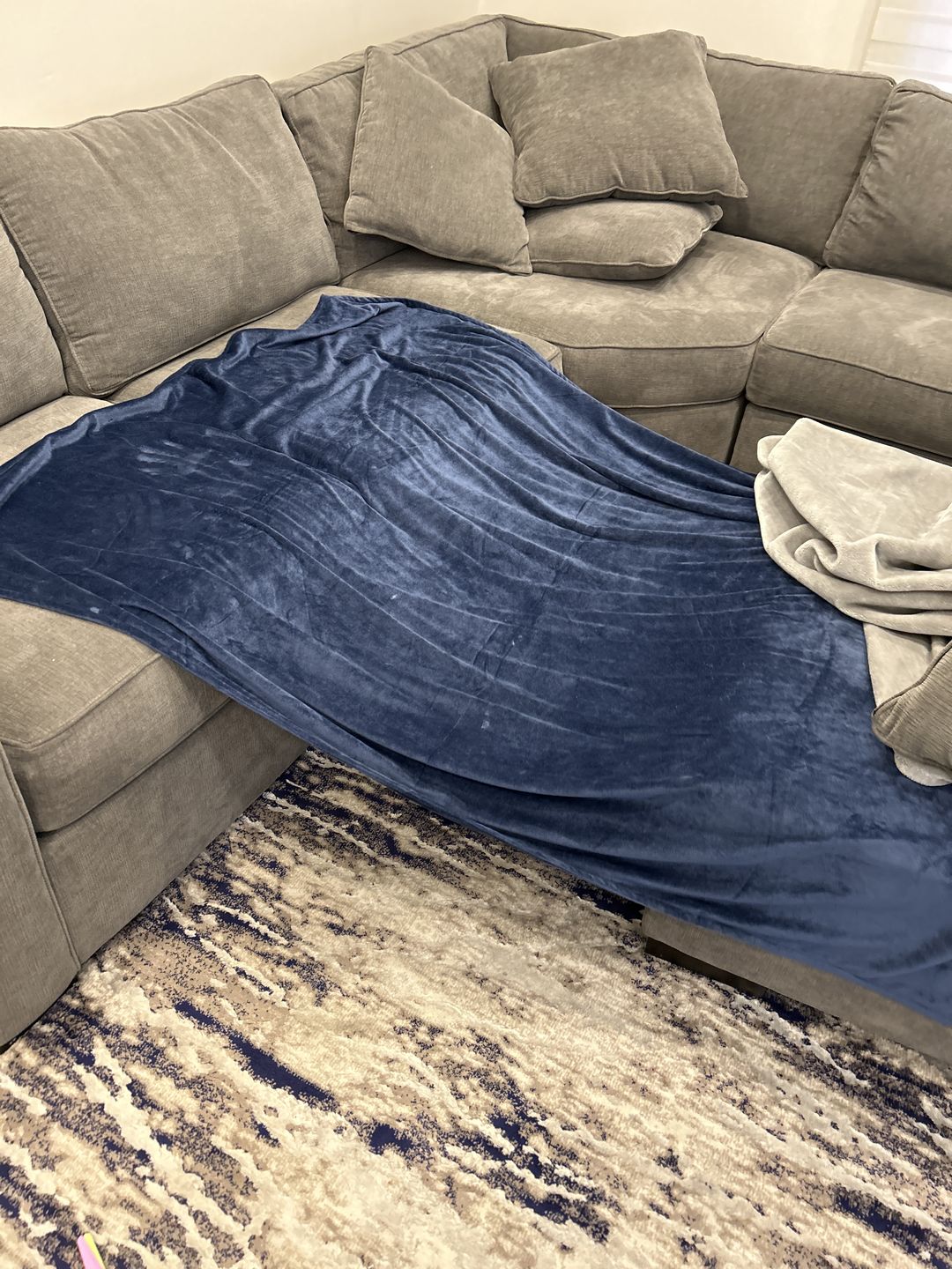 Customer photo review of BiggerBee Throw Blanket ~ Navy